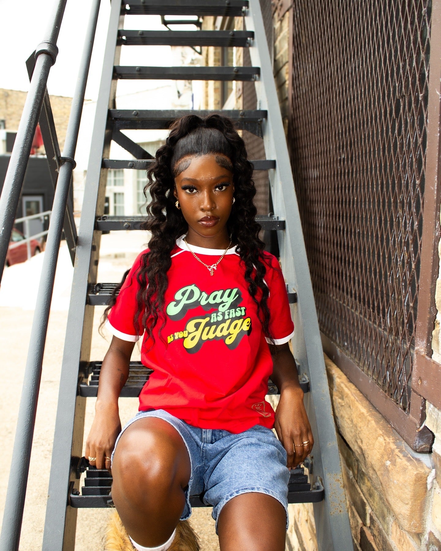 PRAY TEE